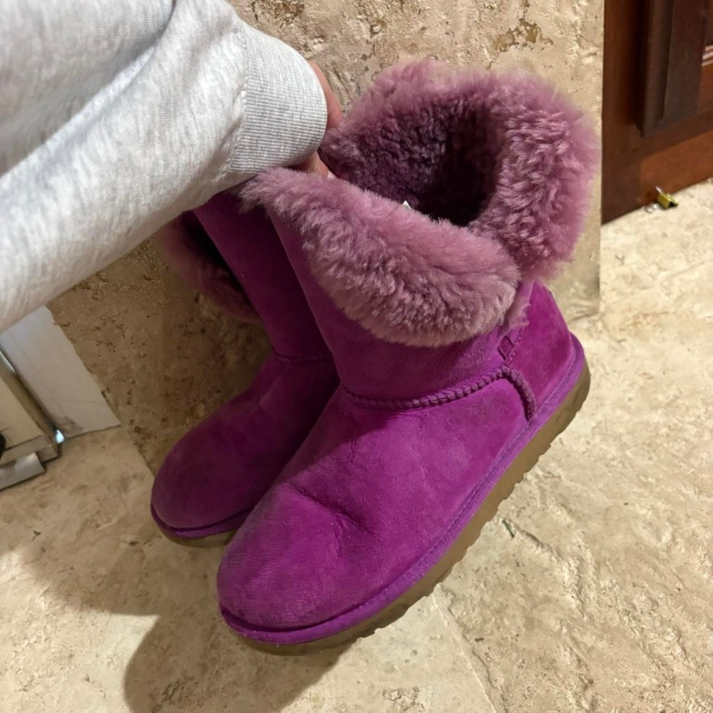 Pink ugg boots